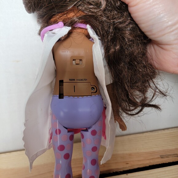 Disney's Doc McStuffins Toy Hospital 12” Talking Doll + Book - Picture 8 of 11